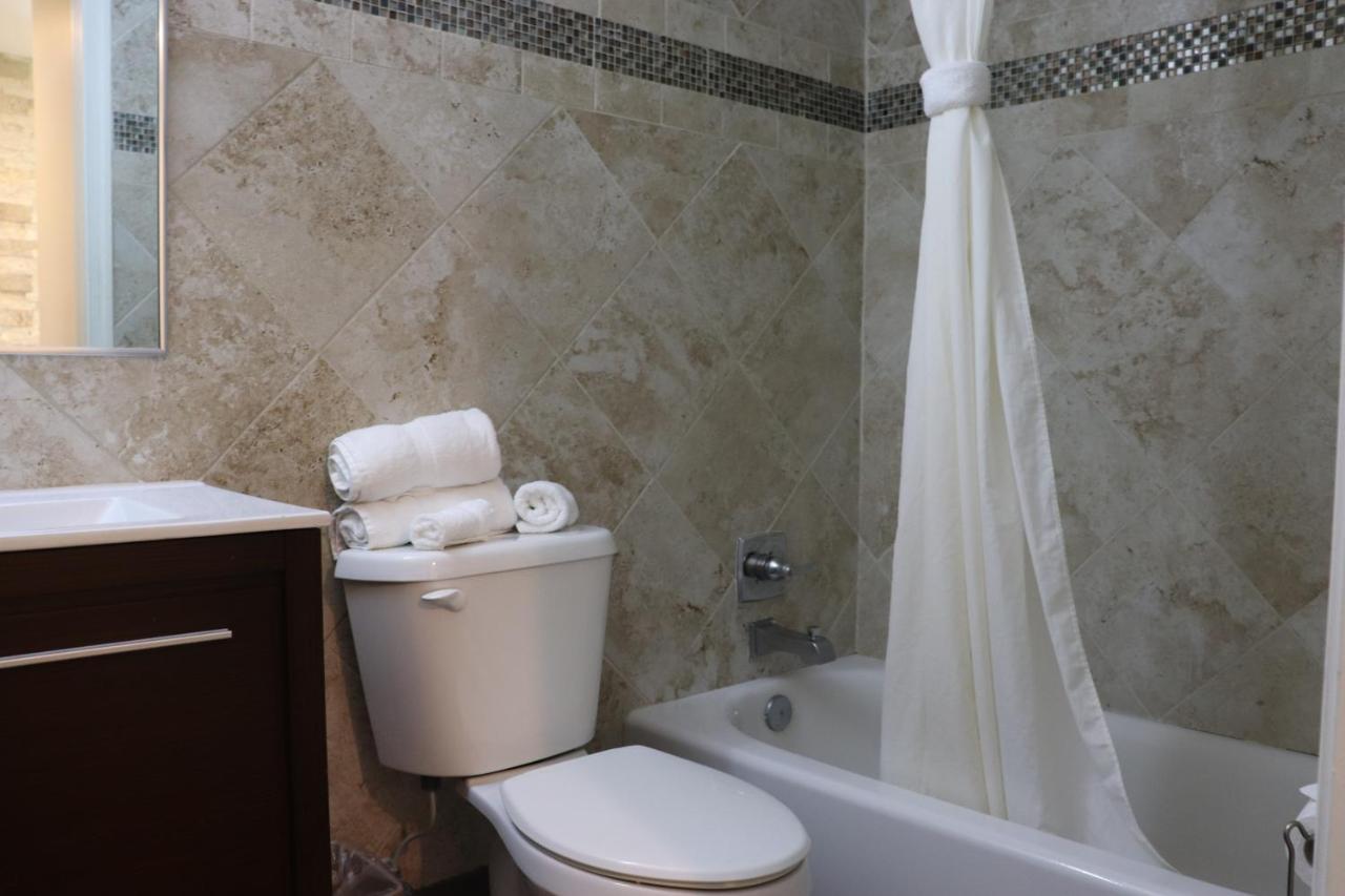 Curtis Inn & Suites ฮอลลีวูด ภายนอก รูปภาพ